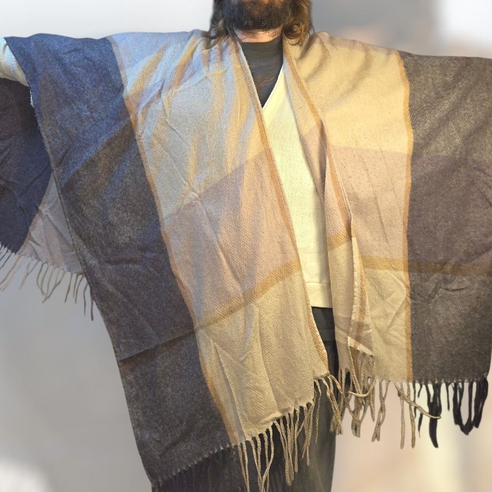 Woolrich Poncho Shawl Wrap Tan Gray Plaid Fringe Open Front Ruana 2010s One Size